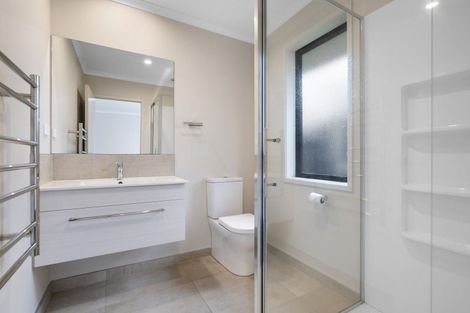 Photo of property in 25 Fearnley Grove, Pyes Pa, Tauranga, 3112