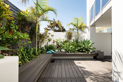 Photo of property in 116 Karewa Parade, Papamoa Beach, Papamoa, 3118