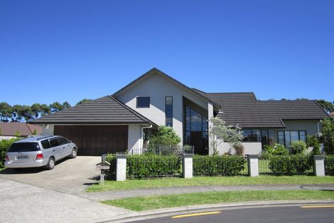 Photo of property in 16 Sayes Close, East Tamaki, Auckland, 2013