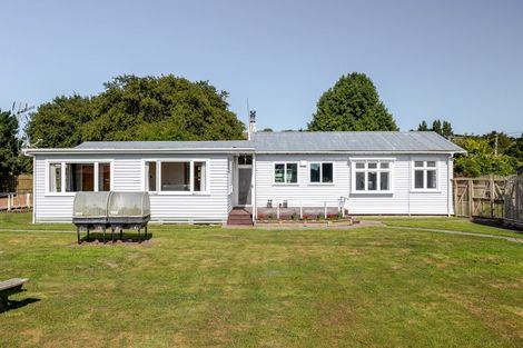 Photo of property in 12 Mara Street, Mangatainoka, Pahiatua, 4982