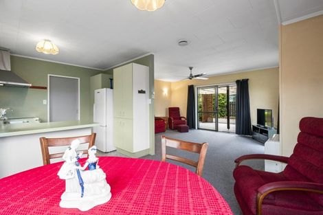 Photo of property in 12 Mansell Crescent, Bulls, 4818