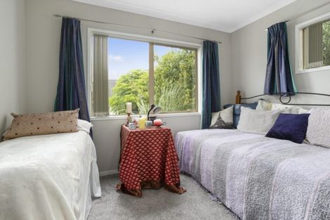 Photo of property in 12 Valley Fields Place, Pukekohe, 2120