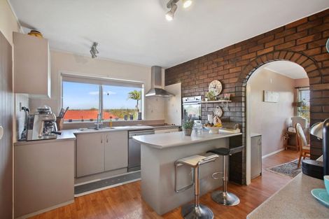 Photo of property in 45 Pigeon Mountain Road, Half Moon Bay, Auckland, 2012