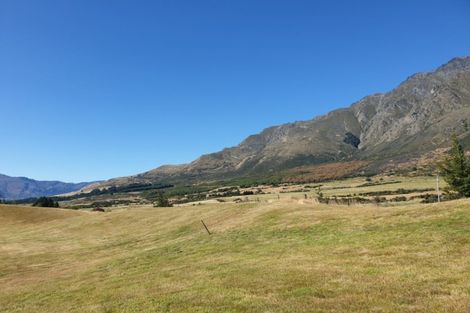 Photo of property in 6 Chimney Lane, Jacks Point, Queenstown, 9371