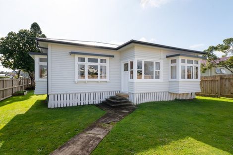 Photo of property in 77 Te Aroha Street, Hamilton East, Hamilton, 3216