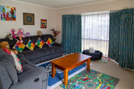 Photo of property in 4/13 Chilman Street, Strandon, New Plymouth, 4312