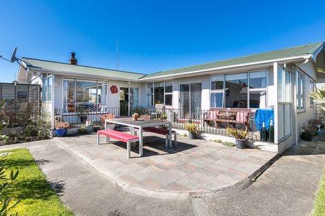 Photo of property in 122 Beach Street, Waikouaiti, 9510