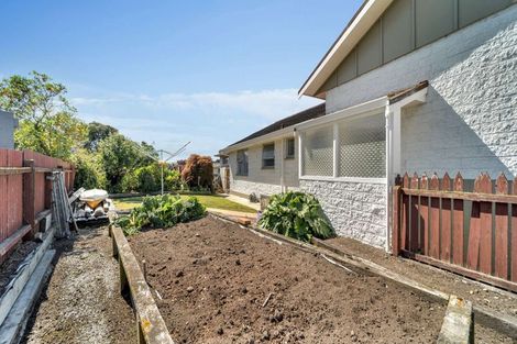 Photo of property in 1 Oxford Street, Holmes Hill, Oamaru, 9401
