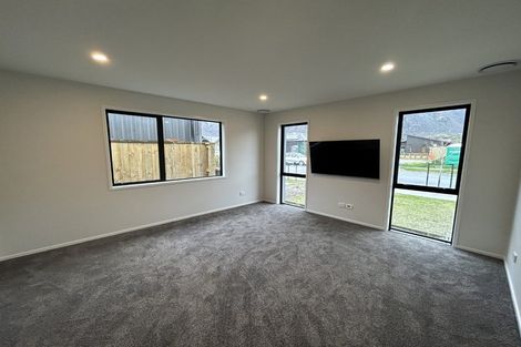 Photo of property in 20 Collie Road, Pukekohe, 2120
