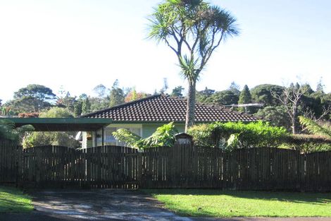 Photo of property in 18 Paewai Road, Glen Eden, Auckland, 0602