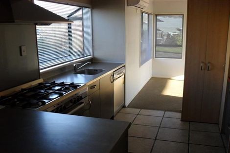 Photo of property in 7 Jasmine Grove, Maungaraki, Lower Hutt, 5010
