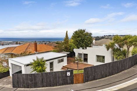 Photo of property in 135 Oakwood Avenue, Balaclava, Dunedin, 9011