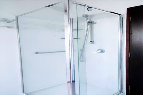 Photo of property in 1/268 Forrest Hill Road, Forrest Hill, Auckland, 0620