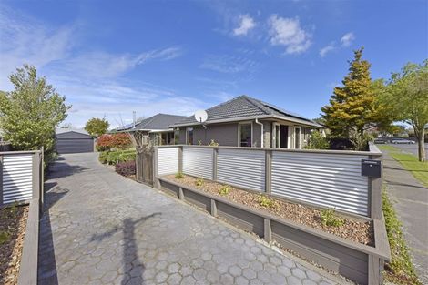 Photo of property in 4 Oldwood Street, Bishopdale, Christchurch, 8053