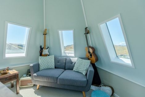 Photo of property in 1 Truro Road, Camborne, Porirua, 5026