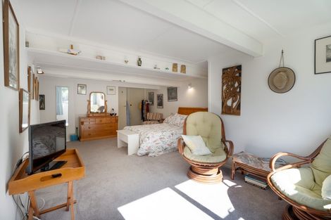 Photo of property in 62 Franklyn Road, Tawa, Wellington, 5028