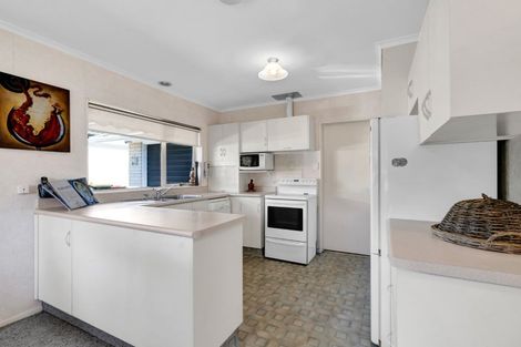 Photo of property in 1/16 Sandel Rise, Merrilands, New Plymouth, 4312