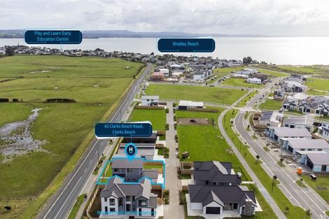 Photo of property in 83 Clarks Beach Road, Clarks Beach, 2122