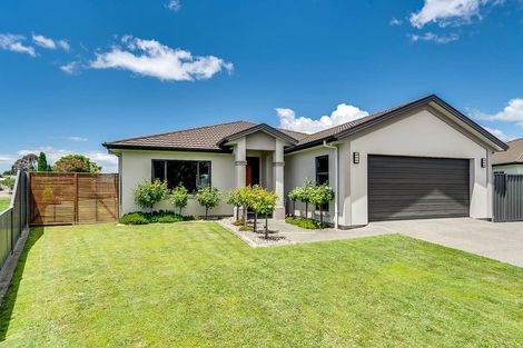 Photo of property in 15 Milford Place, Poraiti, Napier, 4112