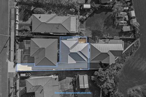 Photo of property in 76a Ennis Avenue, Pakuranga Heights, Auckland, 2010