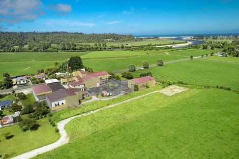 Photo of property in 11 Oparara Road, Karamea, 7893