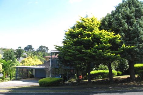 Photo of property in 2 Montclair Rise, Browns Bay, Auckland, 0630