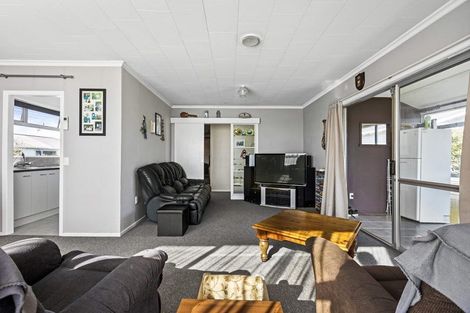 Photo of property in 18 Saxton Road, Upper Vogeltown, New Plymouth, 4310