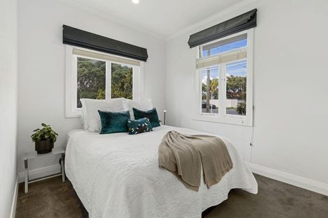 Photo of property in 1/41 East Coast Road, Milford, Auckland, 0620