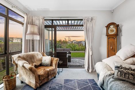 Photo of property in 14b Dida Park Drive, Kumeu, 0810