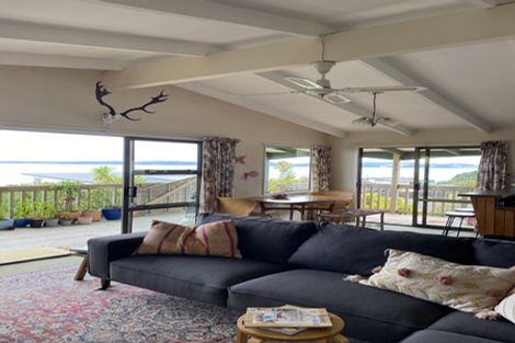 Photo of property in 32 Craig Road, Maraetai, Auckland, 2018