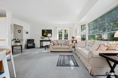 Photo of property in 94 Viewmont Drive, Harbour View, Lower Hutt, 5010