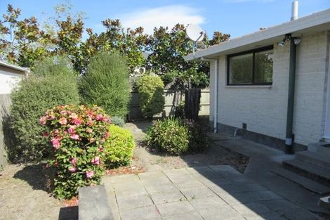 Photo of property in 2/74a Jeffreys Road, Fendalton, Christchurch, 8052