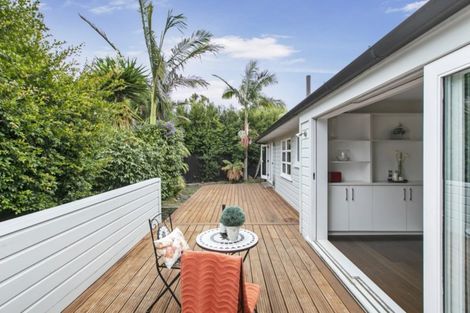 Photo of property in 281 Lake Road, Belmont, Auckland, 0622