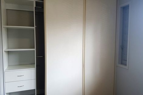 Photo of property in 1/546 Glenfield Road, Glenfield, Auckland, 0629