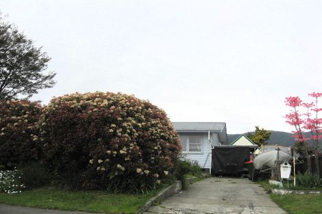 Photo of property in 53 Marlowe Street, Stoke, Nelson, 7011