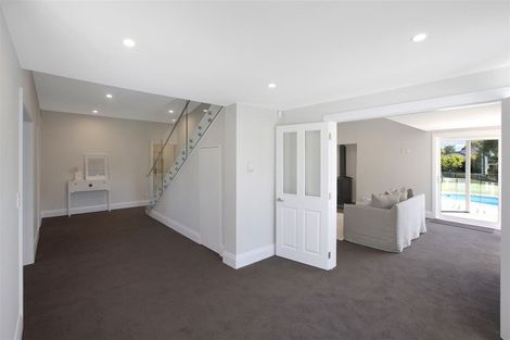 Photo of property in 3 Strowan Road, Strowan, Christchurch, 8052