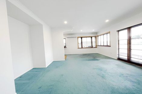 Photo of property in 30 Gilliam Street, New Lynn, Auckland, 0600