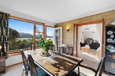 Photo of property in 9 Saint Ronans Road, Macandrew Bay, Dunedin, 9077