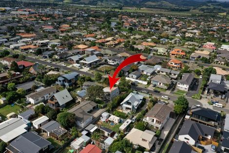 Photo of property in 82 Percy Road, Papamoa Beach, Papamoa, 3118