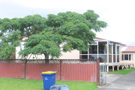 Photo of property in 12 Silverstone Place, Henderson, Auckland, 0612