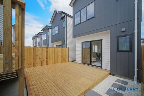 Photo of property in 63 Whare Kauri Road, Papakura, 2110