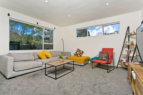 Photo of property in 1/48 Spinella Drive, Bayview, Auckland, 0629