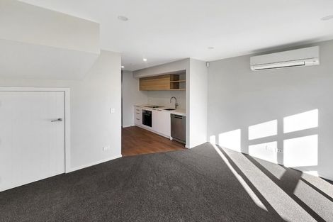 Photo of property in 4/31 Wainuiomata Road, Wainuiomata, Lower Hutt, 5014