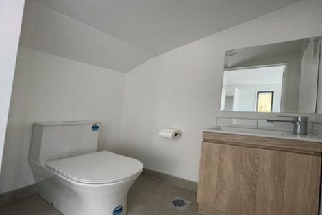 Photo of property in 15 Raupeti Lane, Henderson, Auckland, 0612