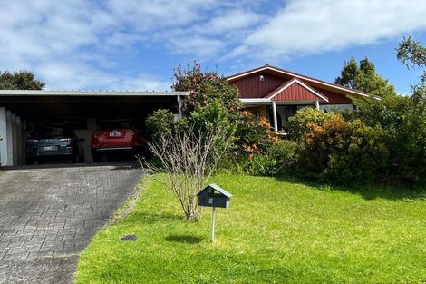 Photo of property in 3 Booralee Avenue, Botany Downs, Auckland, 2010