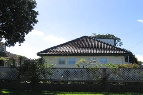 Photo of property in 25 North Street, Petone, Lower Hutt, 5012