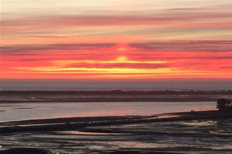 Photo of property in 64 Mount Pleasant Road, Mount Pleasant, Christchurch, 8081