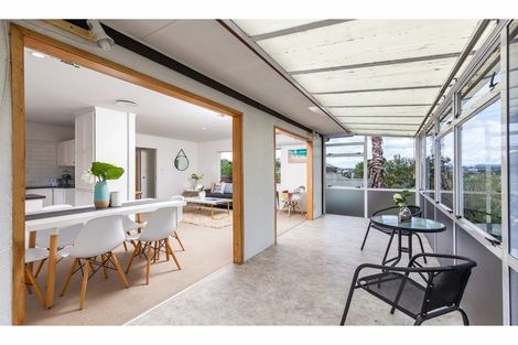 Photo of property in 31 John Davis Road, Mount Roskill, Auckland, 1041