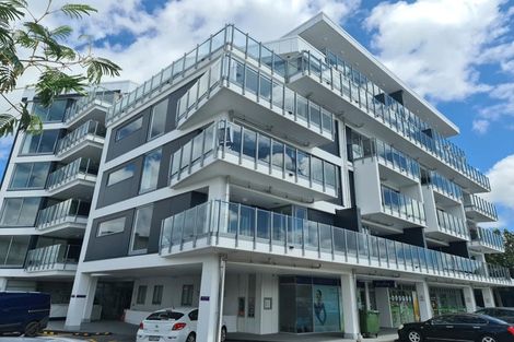 Photo of property in Bella Vista, 1f/84 Gunner Drive, Te Atatu Peninsula, Auckland, 0610