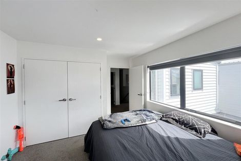 Photo of property in 104 Bellbird Street, Papakura, 2110